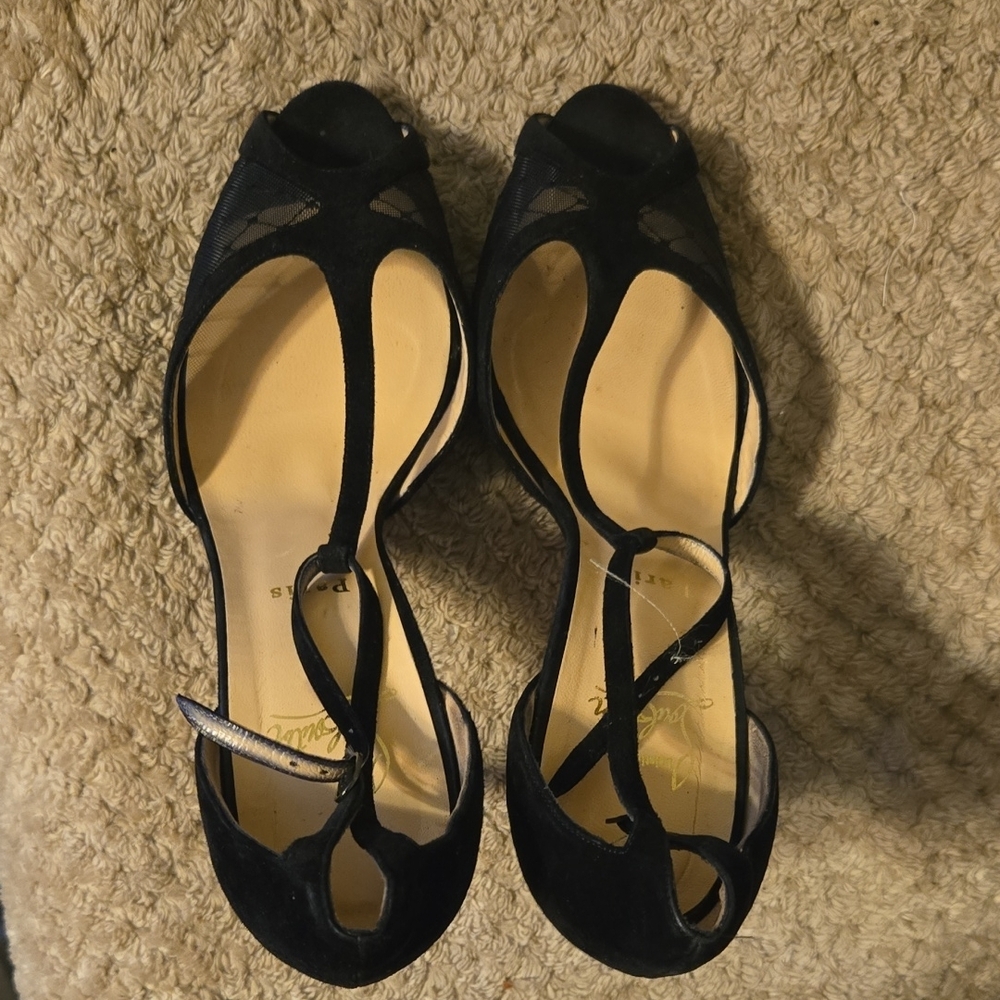 Black Peep-Toe Heels - Picture 5 of 7
